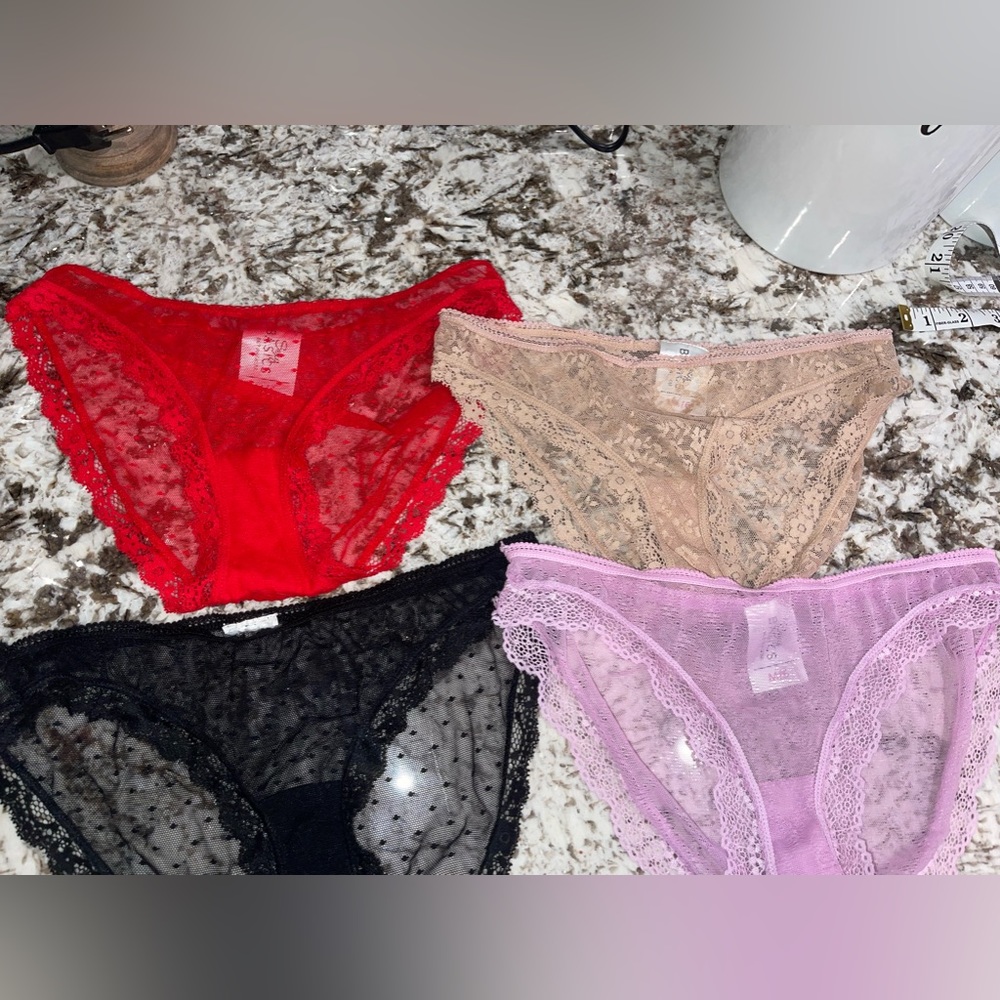 Bundle 4 pack lace briefs